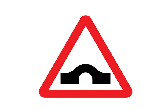 hump bridge road sign